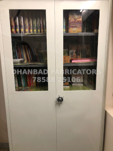 GLASS DOOR ALMIRAH HALF COVERED