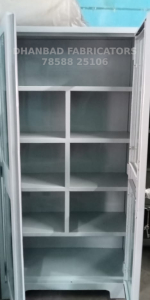 GLASS DOOR ALMIRAH OPEN