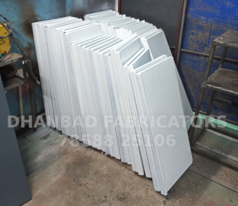 WALL MOUNTED RACKS